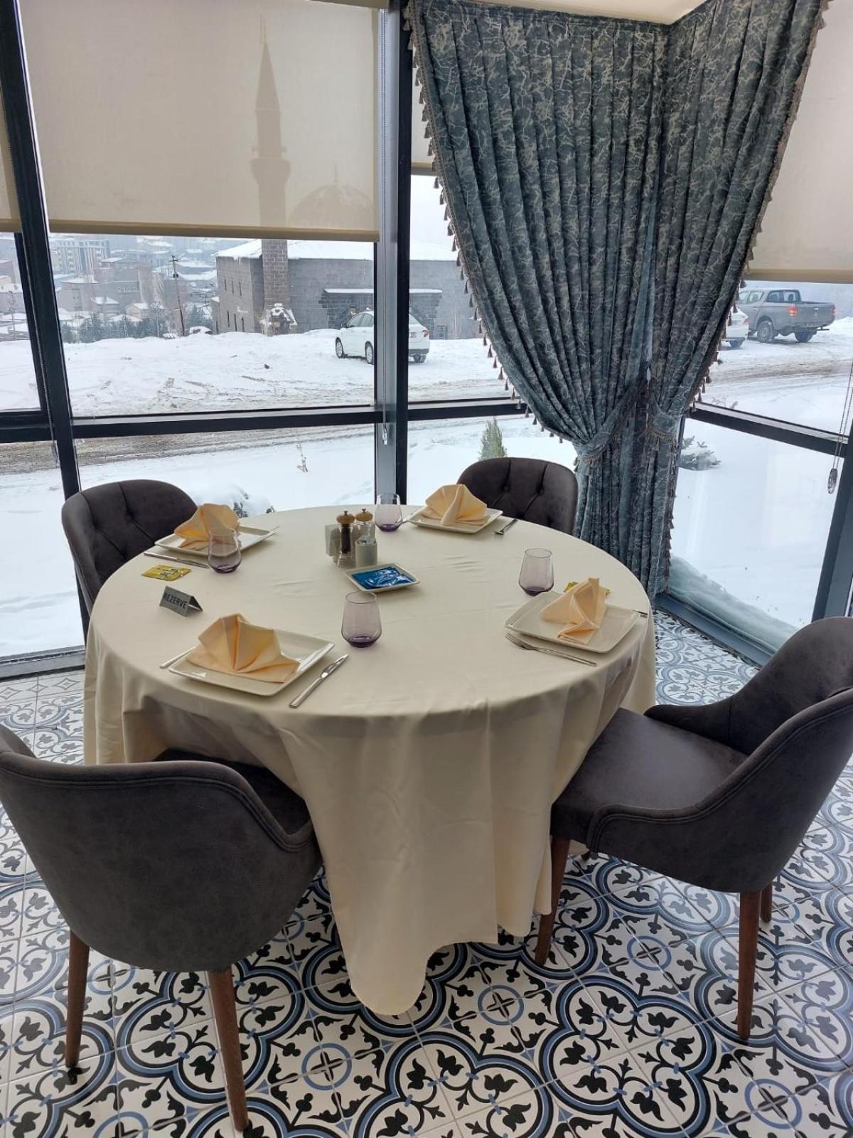 Ve Hotels Beylerbeyi Sarayi Kars Esterno foto